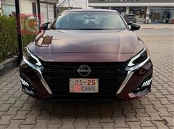 نيسان ألتيما